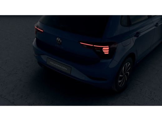 Volkswagen Polo Edition | 'App-Connect' smartphone integratie | Achterlichten LED | Afstandscontrolesysteem (Fron... ActivLease financial lease