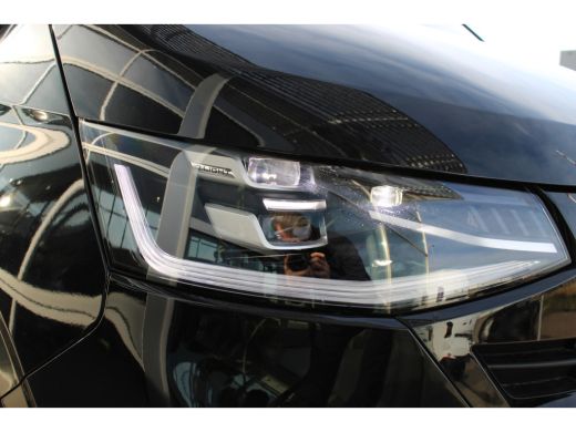 Volkswagen Transporter 2.0 TDI 170 pk | Bulli | BPM VRIJ | Automaat | L1 | Navi | Camera | LED Matrix | Softclose | Stoe... ActivLease financial lease