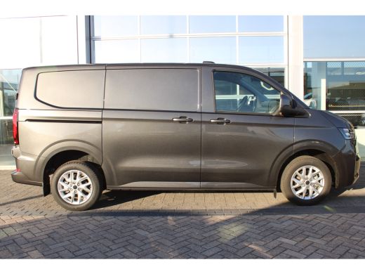 Volkswagen Transporter 2.0 TDI L1 Bulli | BPM VRIJ | Trekhaak | Navi | Cruise Control | Achteruitrijcamera | Soft Close ActivLease financial lease