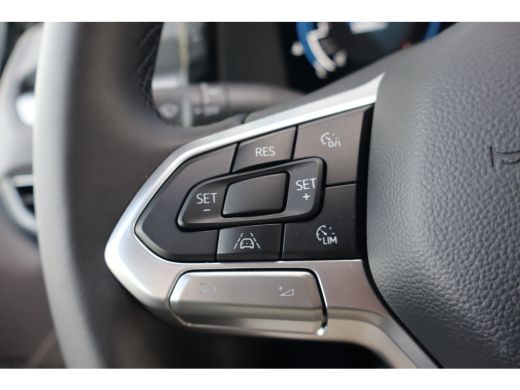 Volkswagen Transporter 149PK 2.0 TDI L1 Life | BPM VRIJ | 150 PK | Cruise Control | Apple Carplay | PDC | Achteruitrijamera ActivLease financial lease