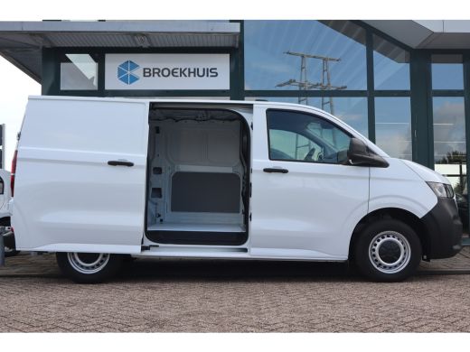 Volkswagen Transporter 149PK 2.0 TDI L1 Life | BPM VRIJ | 150 PK | Cruise Control | Apple Carplay | PDC | Achteruitrijamera ActivLease financial lease