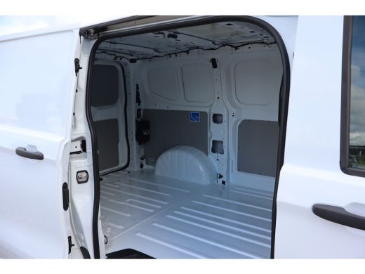 Volkswagen Transporter 149PK 2.0 TDI L1 Life | BPM VRIJ | 150 PK | Cruise Control | Apple Carplay | PDC | Achteruitrijamera ActivLease financial lease