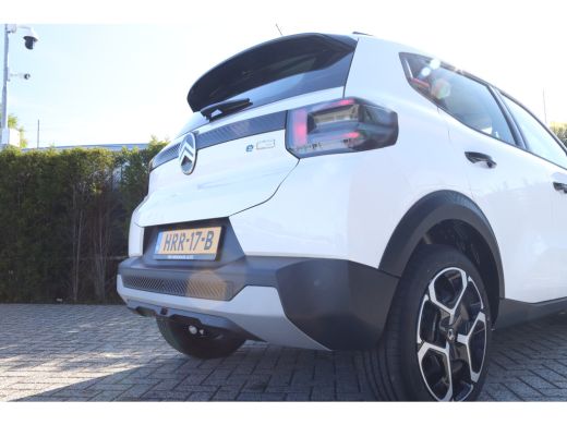 Citroën ë-C3 Plus | Dagrijverlichting | Koplampen met ECO LED verlichting | Neerklapbare achterbank 60/40 ActivLease financial lease