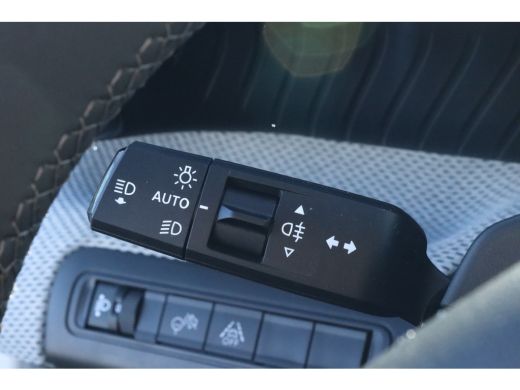 Citroën ë-C3 Plus | Dagrijverlichting | Koplampen met ECO LED verlichting | Neerklapbare achterbank 60/40 ActivLease financial lease