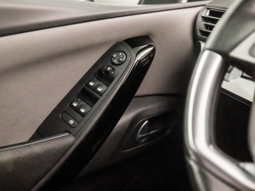 Citroën Grand C4 Spacetourer 1.2 PureTech Sport 7 Persoons (APPLE CARPLAY, GROOT NAVI, CAMERA, KEYLESS, SPORTSTOELEN, GETINT G... ActivLease financial lease