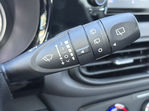 Hyundai i10 1.0 66pk Comfort 5-zits Automaat | LED | Airco | Carplay | Bestuurdersstoel in hoogte verstelbaar... ActivLease financial lease