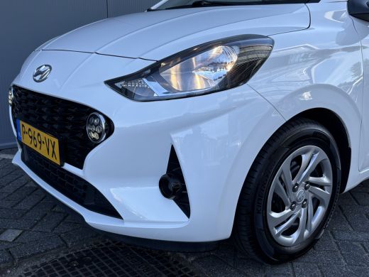 Hyundai i10 1.0 66pk Comfort 5-zits Automaat | LED | Airco | Carplay | Bestuurdersstoel in hoogte verstelbaar... ActivLease financial lease