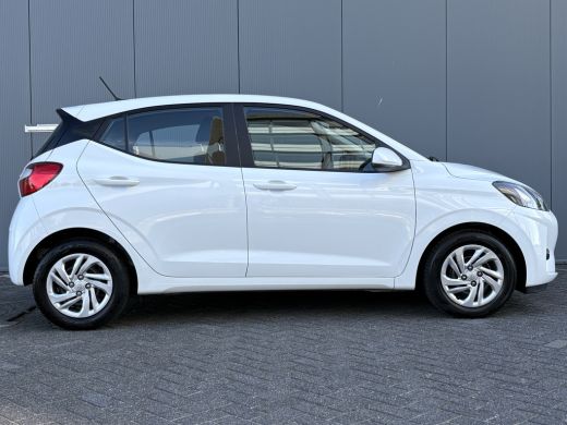 Hyundai i10 1.0 66pk Comfort 5-zits Automaat | LED | Airco | Carplay | Bestuurdersstoel in hoogte verstelbaar... ActivLease financial lease