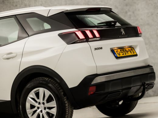 Peugeot 3008 1.2 PureTech Sport (APPLE CARPLAY, GROOT NAVI, LANE ASSIST, SPORTSTOELEN, PARKEERSENSOREN, TREKHA... ActivLease financial lease