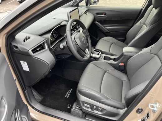 Toyota Corolla Cross Hybrid 180 Executive | Navigatie | Apple CarPlay/Android auto | Achteruitrijcamera | Stoelverwarm... ActivLease financial lease