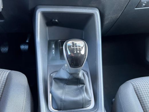 Volkswagen Caddy 2.0 TDI Comfort | Trekhaak | Airco | Apple Carplay | Cruise control | BPM vrij !! . ActivLease financial lease