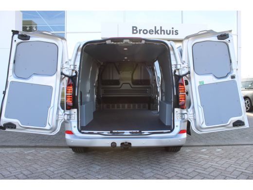 Volkswagen e-Transporter L2 Style 64 kWh 218 PK | Trekhaak | Sidebars | PDC | Camera | Navi | ACC | App Connect | Glaslook... ActivLease financial lease