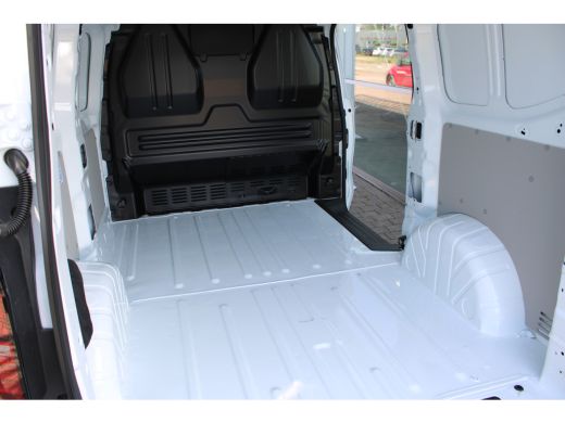 Volkswagen e-Transporter | VOOR MEKAAR DEALS | Life Intro | 64 kWh | 218 pk | L1 | Trekhaak | Stoelverwarming | Achteruitr... ActivLease financial lease