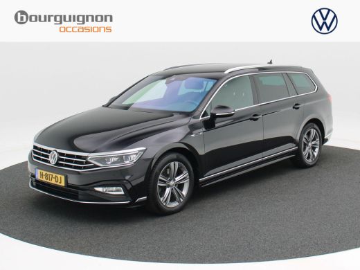 Volkswagen Passat Variant 1.5 TSi 150 Pk Automaat R-Line | Adaptive Cruise | CarPlay | Navigatie | Bluetooth | Park... Volkswagen Passat Variant 1.5 TSi 150 Pk Automaat R-Line | Adaptive Cruise | CarPlay | Navigatie | Bluetooth | Park...