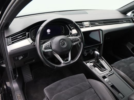 Volkswagen Passat Variant 1.5 TSi 150 Pk Automaat R-Line | Adaptive Cruise | CarPlay | Navigatie | Bluetooth | Park... ActivLease financial lease