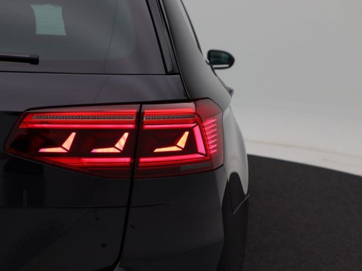 Volkswagen Passat Variant 1.5 TSi 150 Pk Automaat R-Line | Adaptive Cruise | CarPlay | Navigatie | Bluetooth | Park... ActivLease financial lease