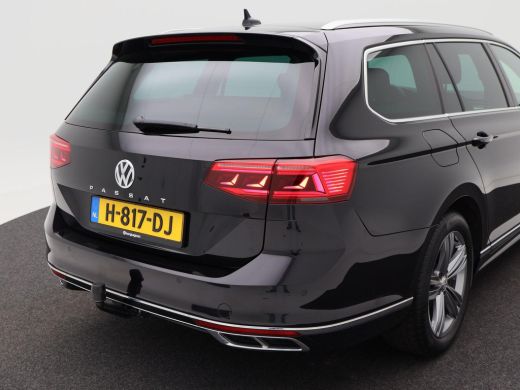 Volkswagen Passat Variant 1.5 TSi 150 Pk Automaat R-Line | Adaptive Cruise | CarPlay | Navigatie | Bluetooth | Park... ActivLease financial lease