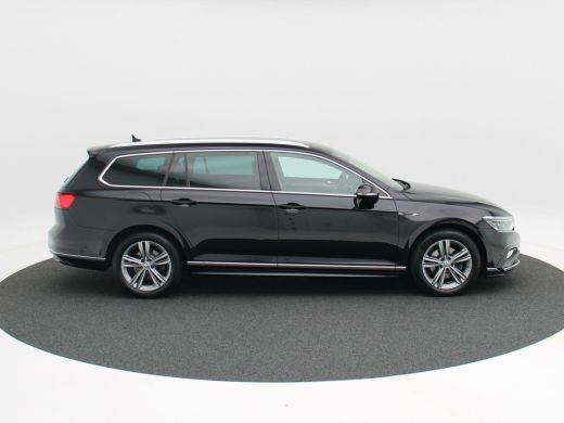 Volkswagen Passat Variant 1.5 TSi 150 Pk Automaat R-Line | Adaptive Cruise | CarPlay | Navigatie | Bluetooth | Park... ActivLease financial lease
