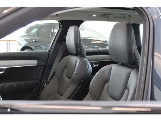 Volvo  V90 T6 350PK Ultra Dark | 360° | HK Audio | Gelam. Glas | Trekhaak | Adap Cruise | Panoramadak ActivLease financial lease