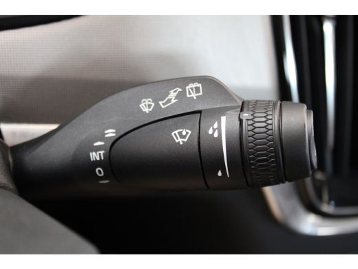 Volvo  V90 T6 350PK Ultra Dark | 360° | HK Audio | Gelam. Glas | Trekhaak | Adap Cruise | Panoramadak ActivLease financial lease