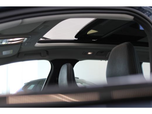 Volvo  V90 T6 350PK Ultra Dark | 360° | HK Audio | Gelam. Glas | Trekhaak | Adap Cruise | Panoramadak ActivLease financial lease