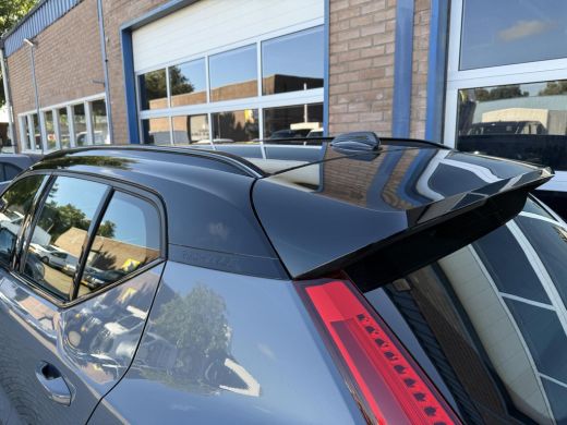 Volvo  XC40 Recharge P8 AWD R-Design SOH 93% Navi Camera Led Carplay ActivLease financial lease