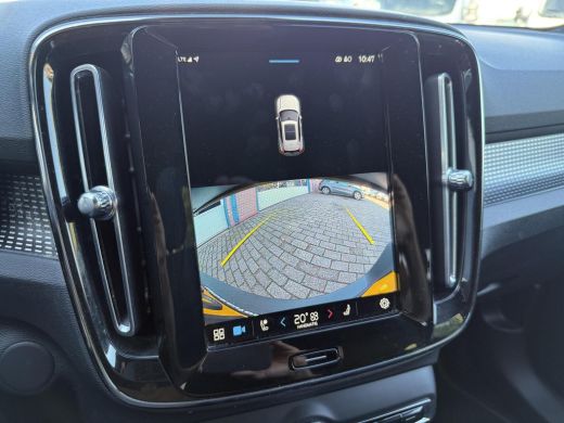 Volvo  XC40 Recharge P8 AWD R-Design SOH 93% Navi Camera Led Carplay ActivLease financial lease