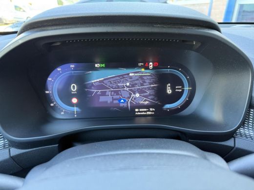 Volvo  XC40 Recharge P8 AWD R-Design SOH 93% Navi Camera Led Carplay ActivLease financial lease