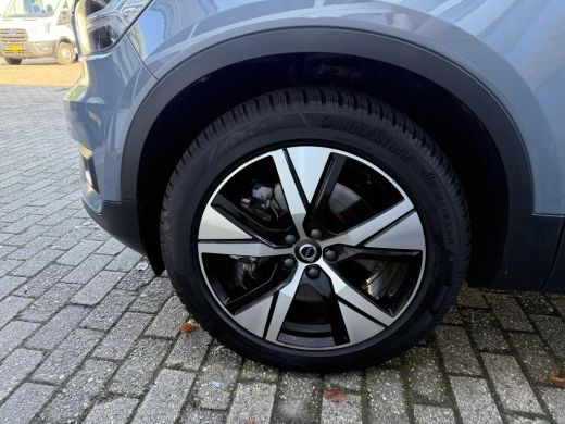 Volvo  XC40 Recharge P8 AWD R-Design SOH 93% Navi Camera Led Carplay ActivLease financial lease