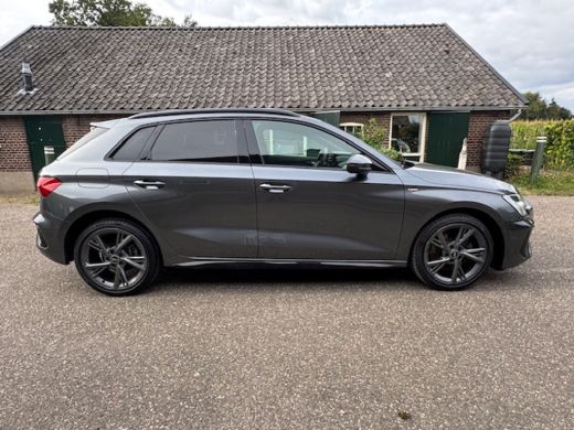 Audi A3 Sportback 40 TFSI e 2x S-LINE PHEV NAVI VIRTUAL LEER FULL LED 25000KM!!! ActivLease financial lease