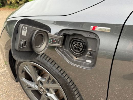 Audi A3 Sportback 40 TFSI e 2x S-LINE PHEV NAVI VIRTUAL LEER FULL LED 25000KM!!! ActivLease financial lease