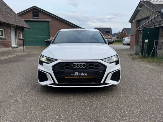 Audi A3 Sportback 45 TFSI e S edition PHEV S-LINE NAVI LED ECC 78000KM!!! ActivLease financial lease