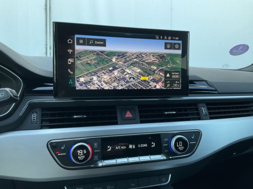 Audi A4 Avant 35 TFSI S edition Virtual Carplay Stoelverw Keyless Trekhaak Led Elek.Klep S-Line NL-Auto! ActivLease financial lease