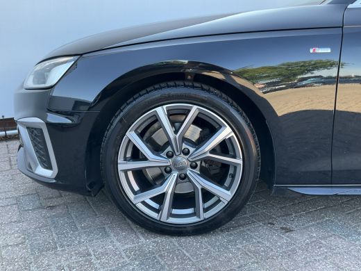 Audi A4 Avant 35 TFSI S edition Virtual Carplay Stoelverw Keyless Trekhaak Led Elek.Klep S-Line NL-Auto! ActivLease financial lease