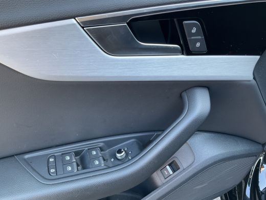 Audi A4 Avant 35 TFSI S edition Virtual Carplay Stoelverw Keyless Trekhaak Led Elek.Klep S-Line NL-Auto! ActivLease financial lease