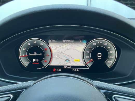 Audi A4 Avant 35 TFSI S edition Virtual Carplay Stoelverw Keyless Trekhaak Led Elek.Klep S-Line NL-Auto! ActivLease financial lease