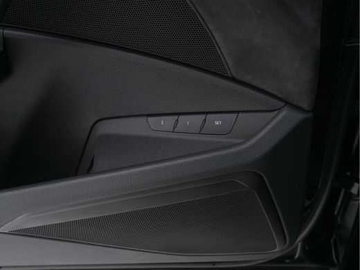 Audi e-tron 50 Quattro S-line Edition 71 kWh [ 3-Fase ] { SOH-100%} (INCL-BTW) *PANO | LEATHER-FABRIC | FULL-... ActivLease financial lease