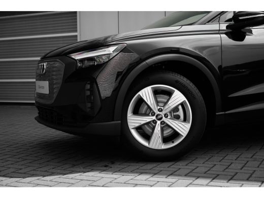 Audi Q4 e-tron Edition | Achterklep, automatisch bedienbaar | Audi Virtual Cockpit | Audi sound system ActivLease financial lease