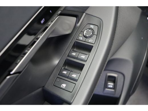 BMW 5 Serie Touring 530e M Sport Automaat / Trekhaak / Stoelventilatie / Achteruitrijcamera / Comfort Access ... ActivLease financial lease