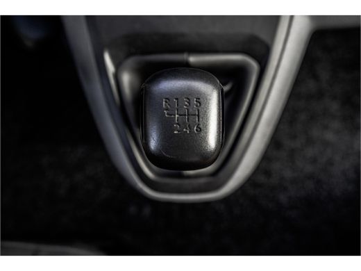 Citroën Jumpy 2.0 BlueHDI | 6-Zits | DC | CarPlay | Navi | Zijschuifdeur R + L | LED | Cruise | Airco | PDC | E... ActivLease financial lease