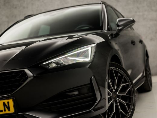 CUPRA Leon Sportstourer 1.4 e-Hybrid VZ 245Pk Automaat (APPLE CARPLAY, GROOT NAVI, DIGITAL COCKPIT, CAMERA, LEDER, SPORTS... ActivLease financial lease