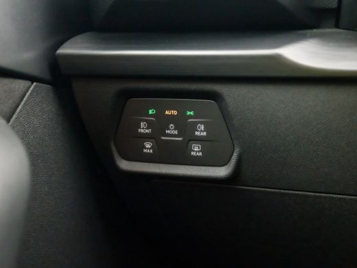 CUPRA Leon Sportstourer 1.4 e-Hybrid VZ 245Pk Automaat (APPLE CARPLAY, GROOT NAVI, DIGITAL COCKPIT, CAMERA, LEDER, SPORTS... ActivLease financial lease