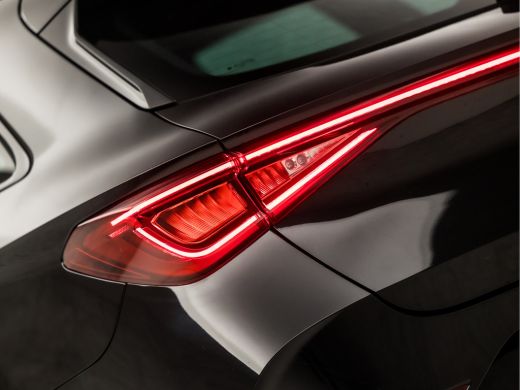 CUPRA Leon Sportstourer 1.4 e-Hybrid VZ 245Pk Automaat (APPLE CARPLAY, GROOT NAVI, DIGITAL COCKPIT, CAMERA, LEDER, SPORTS... ActivLease financial lease