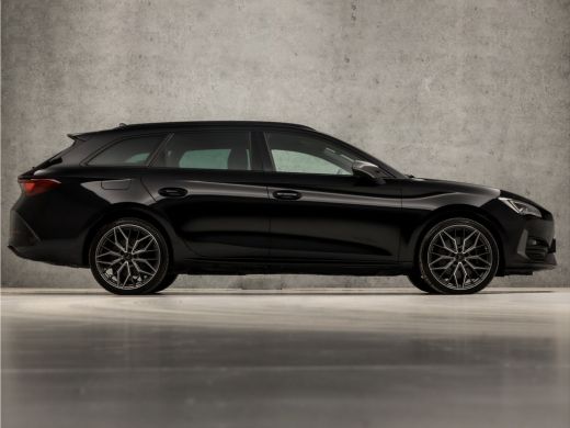 CUPRA Leon Sportstourer 1.4 e-Hybrid VZ 245Pk Automaat (APPLE CARPLAY, GROOT NAVI, DIGITAL COCKPIT, CAMERA, LEDER, SPORTS... ActivLease financial lease