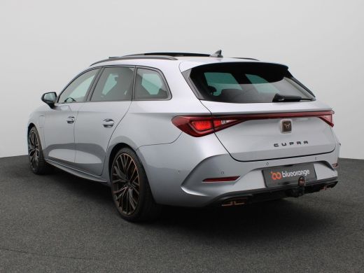 CUPRA Leon Sportstourer 1.4 e-Hybrid VZ Performance 245PK DSG Black Edition, Pano-Schuifdak, Adaptieve Cruise Controle, T... ActivLease financial lease