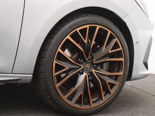 CUPRA Leon Sportstourer 1.4 e-Hybrid VZ Performance 245PK DSG Black Edition, Pano-Schuifdak, Adaptieve Cruise Controle, T... ActivLease financial lease