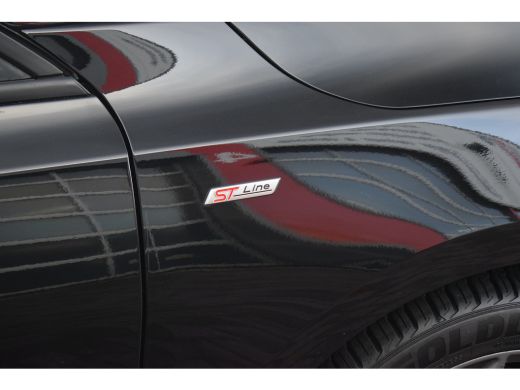 Ford Focus 1.5 EcoBoost ST Line Business | Apple CarPlay | Airco | Sportstoelen | Cruise ActivLease financial lease