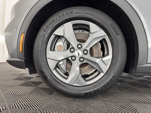 Ford Mustang Mach-E Mach-E RWD 75 kWh [ 3-Fase ] {SOH-94%} (INCL-BTW) *PANO | LUXURY-LEATHER | ADAPTIVE-CRUISE | BANG... ActivLease financial lease