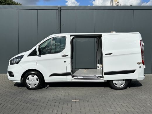 Ford Transit Custom 300 2.0 TDCI 105 PK / L1H1 / 1e EIG. / 80.552 KM !! / AIRCO / CRUISE / STOELVERWARMING / 2X SCHUI... ActivLease financial lease