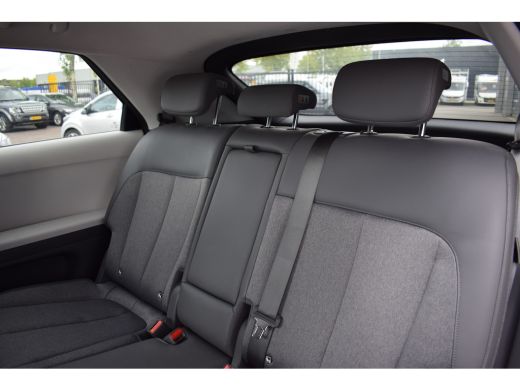 Hyundai IONIQ 5 Connect+ 73kWh | Trekhaak | Half Leer | Stoelverw. | Warmtepomp ActivLease financial lease